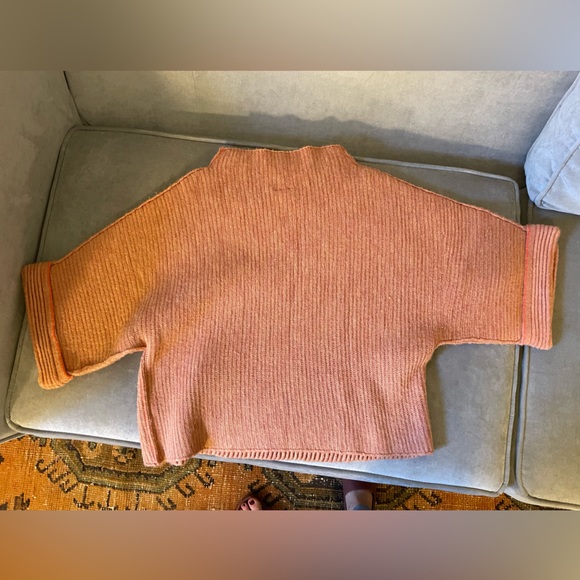 Salmon Knit Crop Sweater - Mock Neck from
Moth Clothing / Anthropologie Medium - Picture 6 of 6